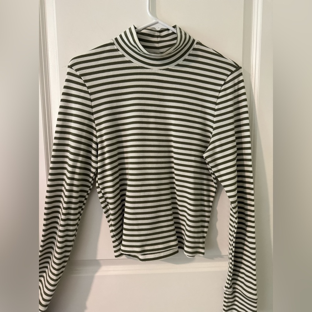 Green and White Striped American Eagle Ling Sleeve Mock Neck
